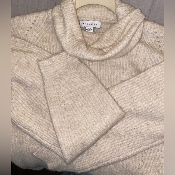 Topshop Camel turtle neck Sweater, ribbed Color Ivory , 0-2, NWOT - Picture 2 of 11